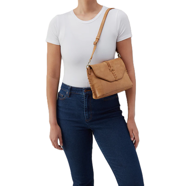 Hobo Expedition Leather Shoulder Crossbody Purse / Whiskey