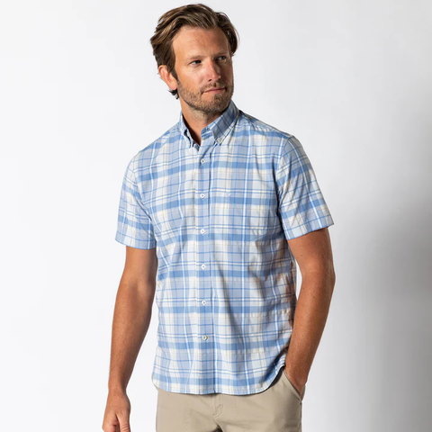 Duck Head Men's Performance Poplin Short Sleeve Shirt / Marina Plaid - Light Blue