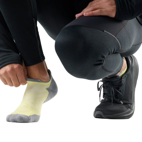 Smartwool Women's Run Zero Cushion Low Ankle Socks / Lemongrass