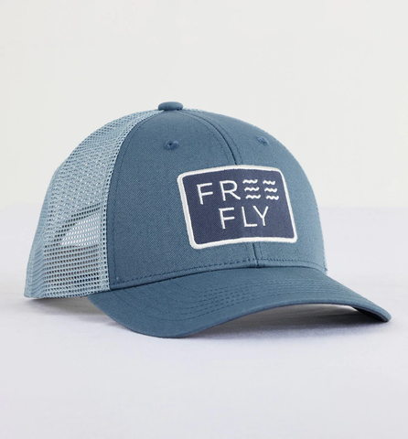 Free Fly Wave Trucker Hat / Slate Blue