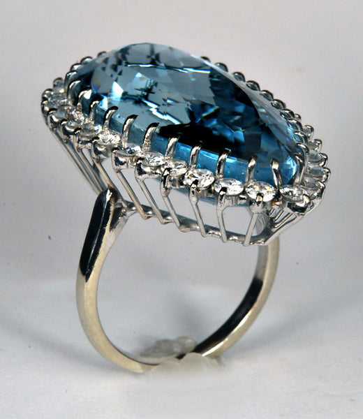 Teardrop Aquamarine & Diamond Ring