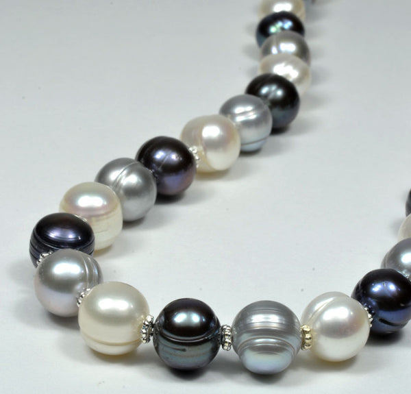 Freshwater Three-Color Pearl Necklace, 18'