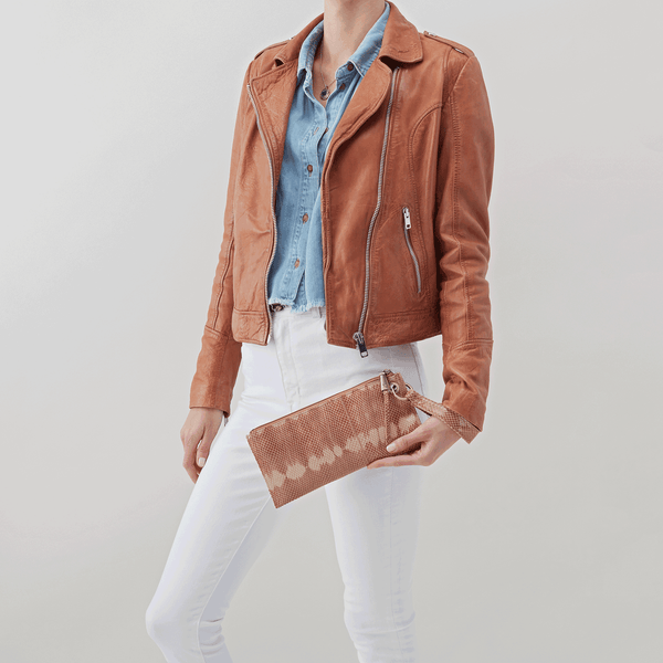 Hobo Vida(Desert Tie Dye) Wristlet Purse